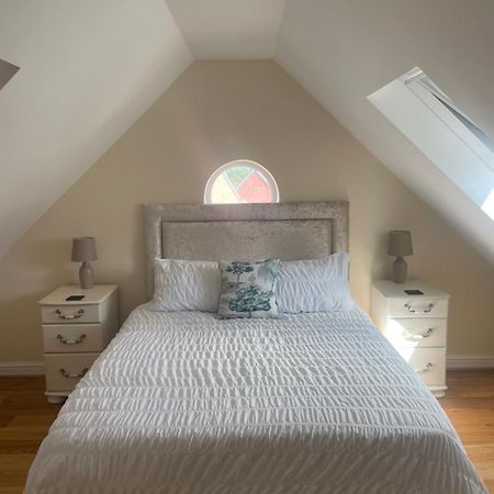 Honeyberry Cottage -Part Of Alton Cottages ภายนอก รูปภาพ
