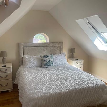 Honeyberry Cottage -Part Of Alton Cottages ภายนอก รูปภาพ